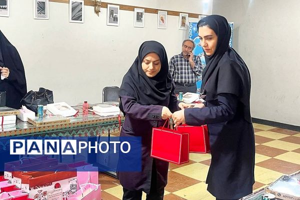 برگزاری همایش مدیران هنرستان‌های هیات امنایی شهرستان‌های استان تهران 