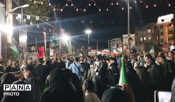 امیریه در هشتاد و هشتمین شبِ همدلی با نجوای امید و همبستگی در سکوتِ شهر غوغا کرد