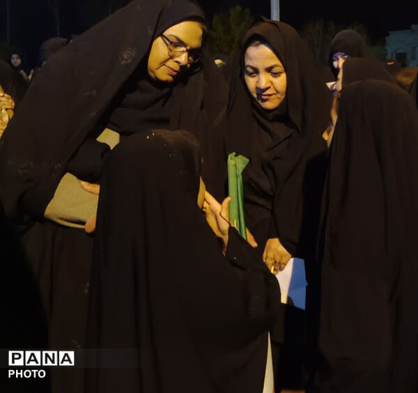 اجتماع بزرگ فرهنگیان و دانش آموزان خاتم 