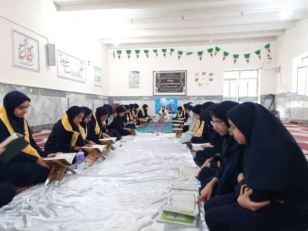 گرامیداشت ایام فاطمیه در مدارس پارسیان