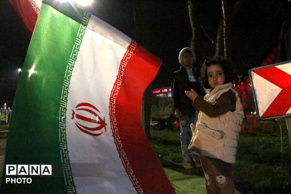 تجمع باشکوه دختران دانش‌آموز یزد