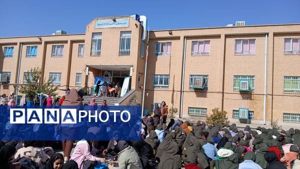 برگزاری جشن هفته تربیت‌بدنی در مدرسه ام‌ابیها 