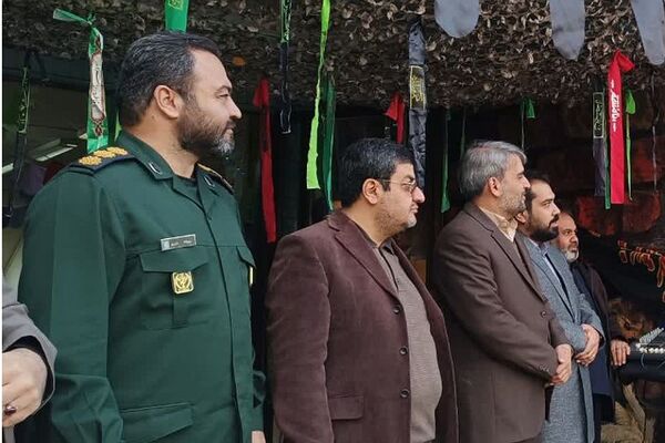 نواختن زنگ آغاز هفته بسیج مستضعفین در مدارس شهرستان ری