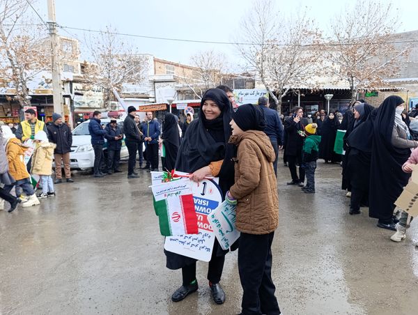 راهپیمایی ۲۲ بهمن در آشخانه