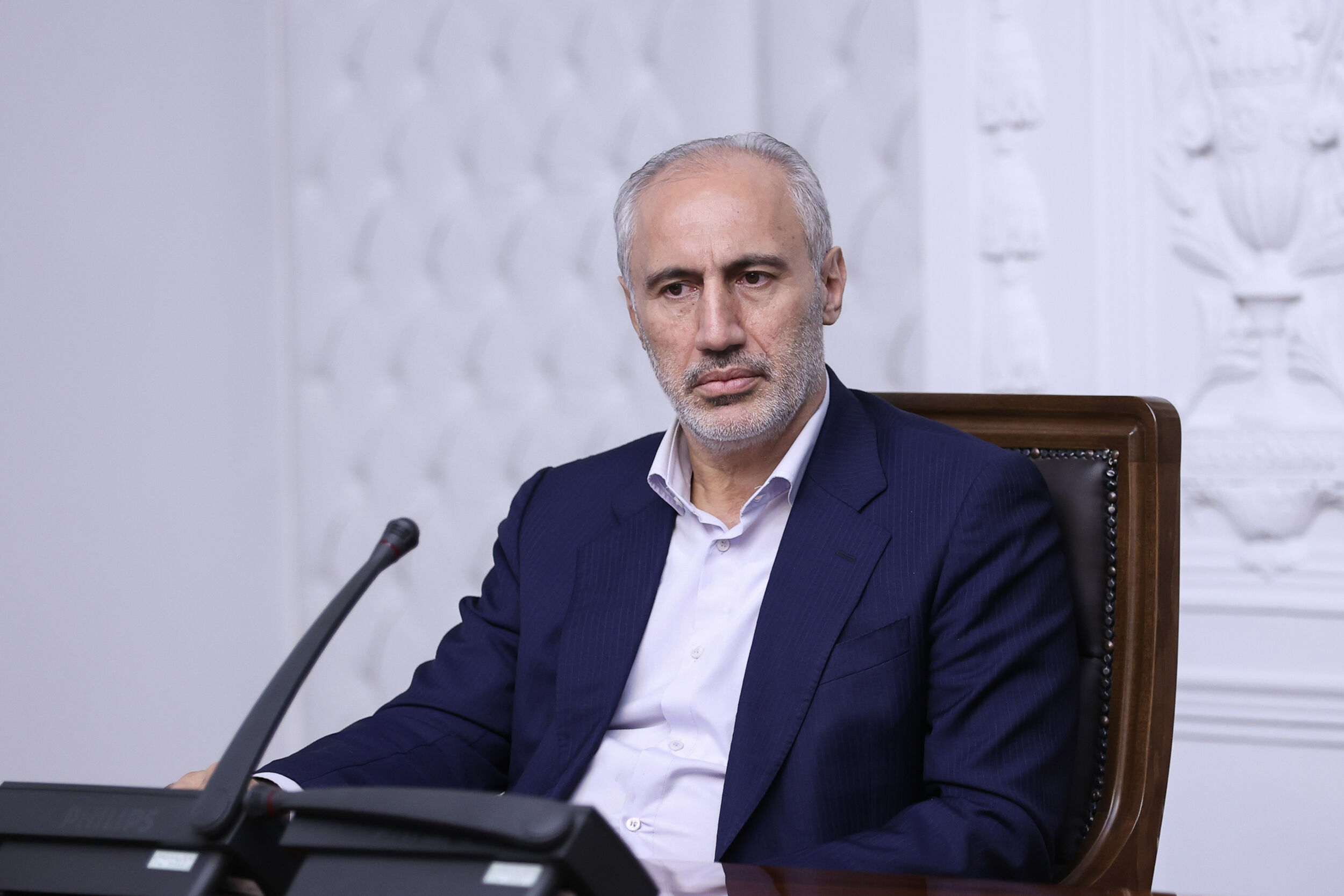 ۱۳ درصد نان کشور را فقط یک درصد کارت های بانکی خریده‌اند