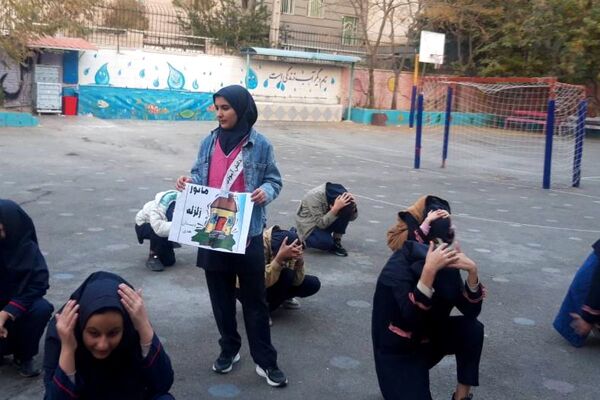 تمرین ایمنی و مقابله با بحران زلزله در مدرسه هدی۱