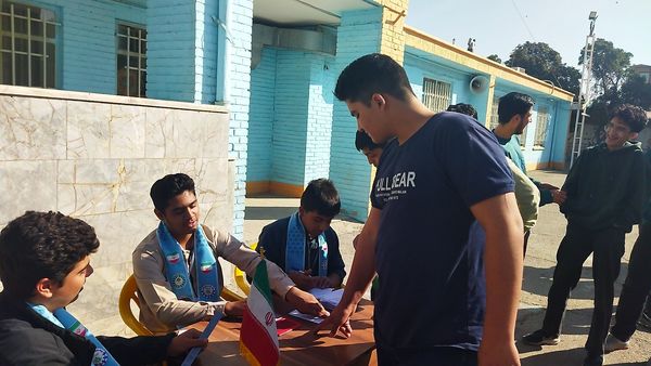 انتخابات شورای دانش آموزی در دبیرستان شاهد ابوذر غفاری نیشابور 