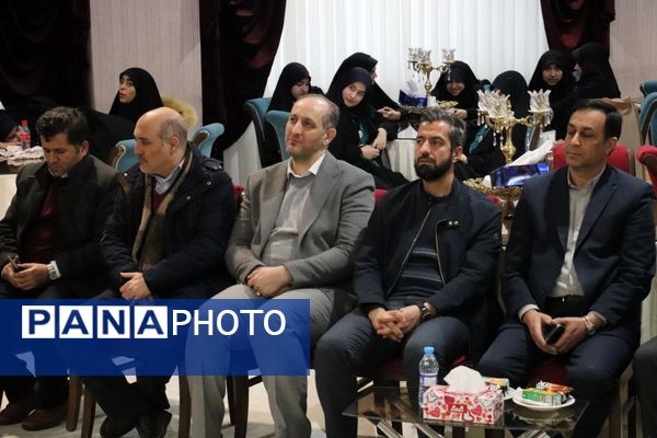 مراسم تجلیل از مادران، همسران شهدا و بانوان جانباز فرهنگی آذربایجان شرقی