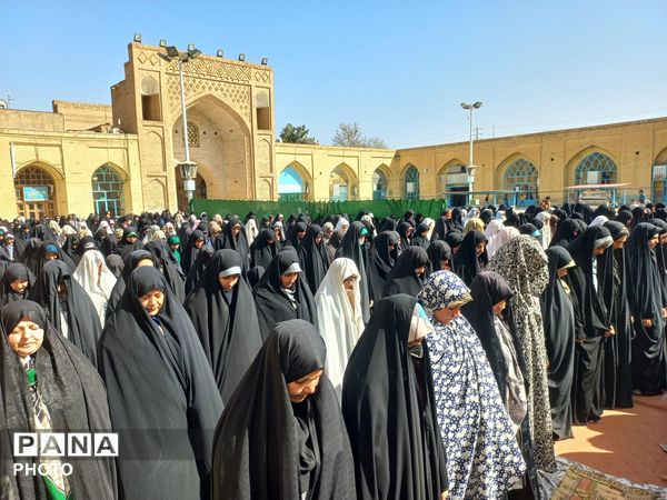 اولین نماز جمعه ماه مبارک رمضان در نیشابور 