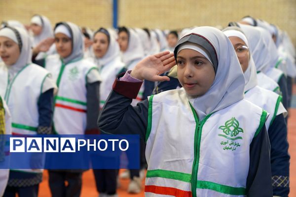 مانور یاوران انقلاب در دبستان دخترانه حاج حسن اصلانی ۲