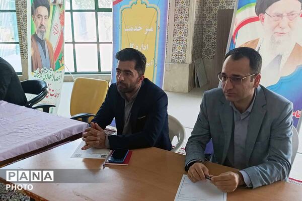 میز خدمت آموزش و پرورش خراسان شمالی در نماز جمعه؛ پاسخگویی مستقیم به مطالبات مردم