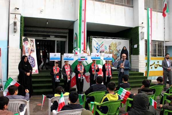  افتتاح جشنواره «امید فردا» در مدرسه شاهد ده دی ورامین