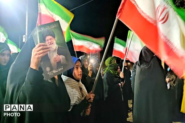 مردم شهر بار سلیبریتی های خیابان ها شدند
