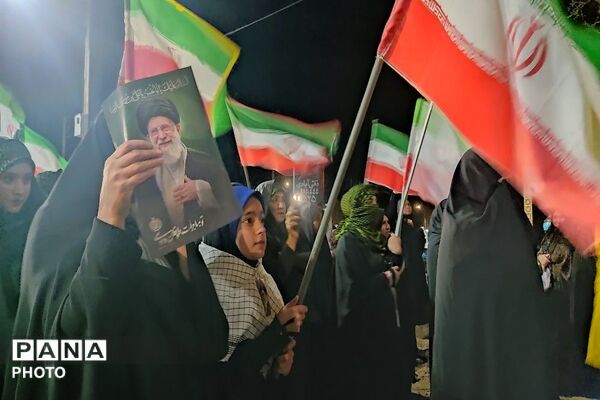 مردم شهر بار سلیبریتی های خیابان ها شدند