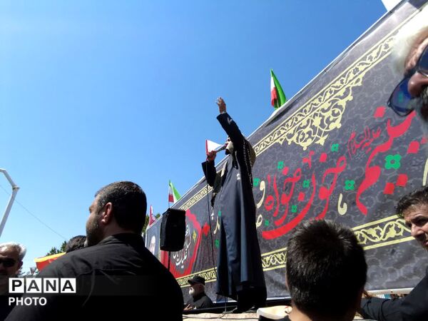 آیین زنجیرزنی هشتم محرم در ابرکوه