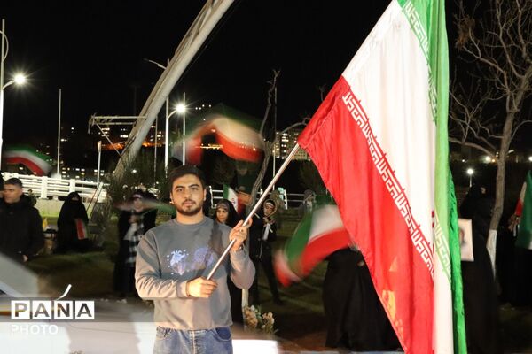پرچمداران نسل نو در میدان شهید فهمیده تبریز