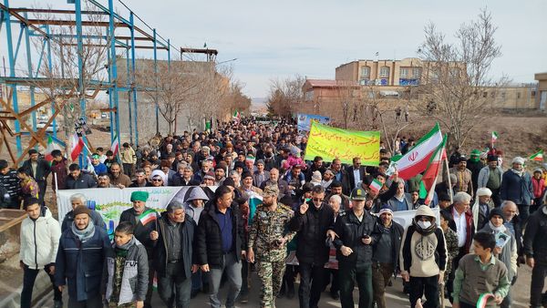 راهپیمایی پرشور ۲۲ بهمن در جلگه رخ 