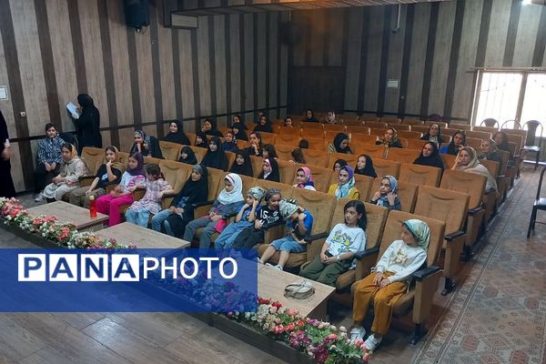 کارگاه آموزشی سرود ملائک در کانون فرهنگی تربیتی ملائک شهرستان قرچک