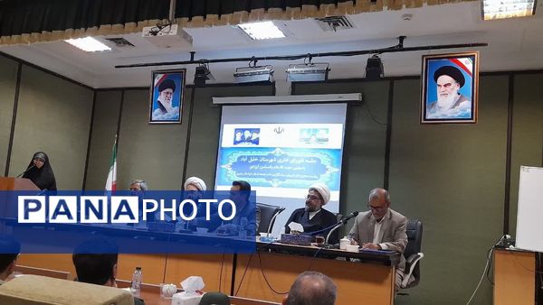 جلسه شورای اداری در شهرستان خلیل آباد