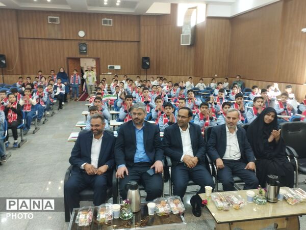 عاطفه‌ها به یاری دانش‌آموزان نیازمند می‌آید