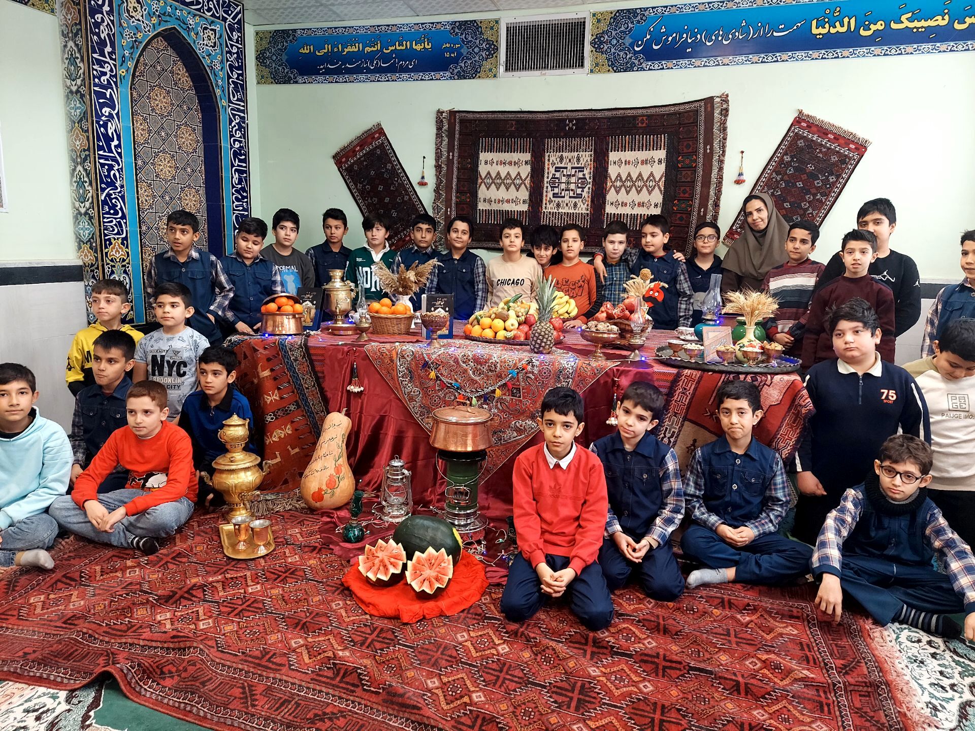 جشن یلدایی در مدرسه شهدای فرهنگی شهرستان شیروان