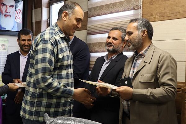 نشست خبری مدیر آموزش و پرورش پاکدشت به مناسبت گرامیداشت هفته معلم