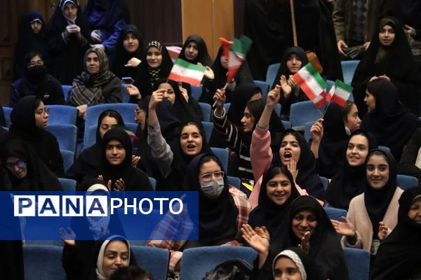 یادواره شهدا در فرهنگسرای مصلی‌نژاد ناحیه ۶ مشهد