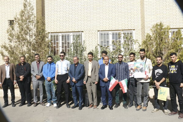 حضور پرشور دانش آموزان محلاتی در راهپیمایی 13 آبان 