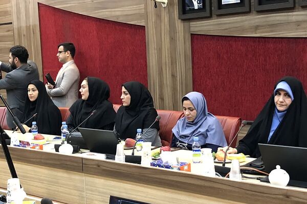 مراسم تقدیر از سفیران مدرسه سازی در اداره کل آموزش و پرورش شهرستانهای استان تهران 