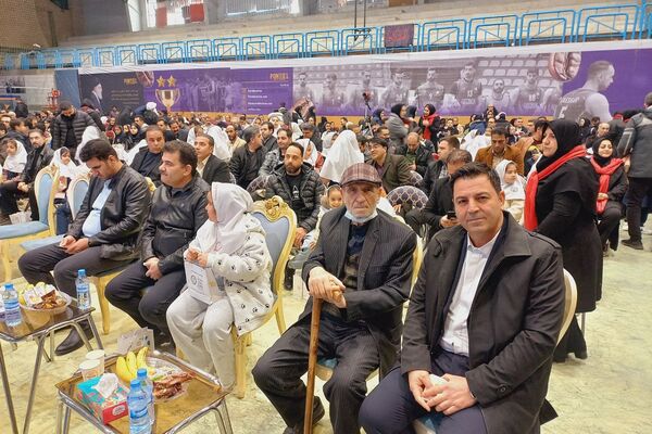 جشن روز پدر در سالن گلعباسی ورامین ؛ حضوریک هزار نفر از  پدران دانش آموزان گل‌های نمونه