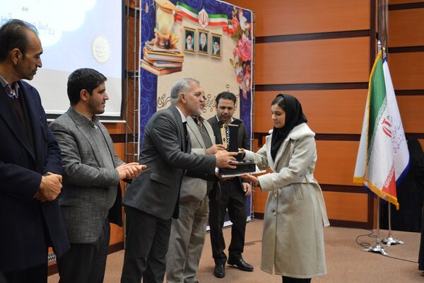 تجلیل از افتخارآفرینان کنکور