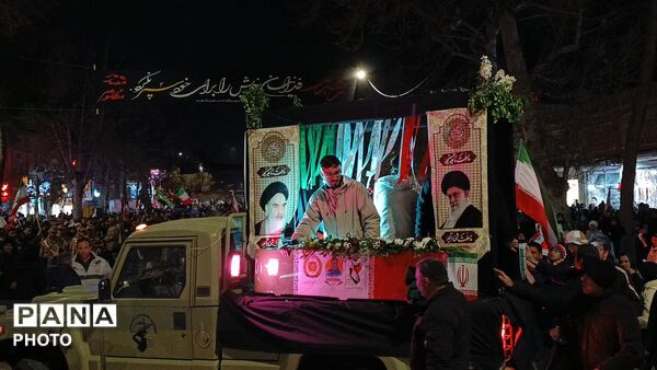 اجتماع بزرگ مردم شهرستان نیشابور و تشییع شهید جنگرمضان
