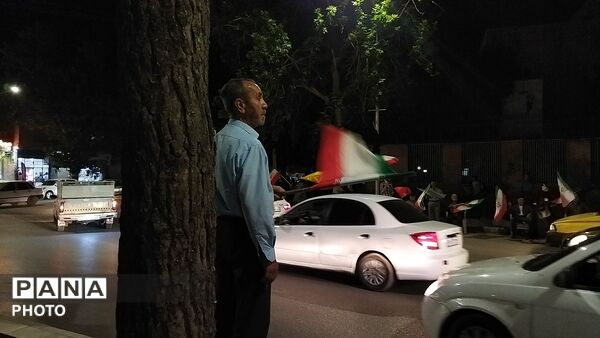 گذری بر میدان حافظ در   هشتاد و پنجمین شب از اجتماعات مردمی نیشابور