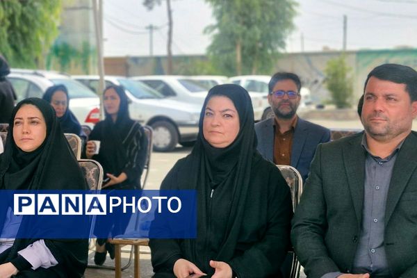 آیین افتتاح زمین چمن مصنوعی در قرچک