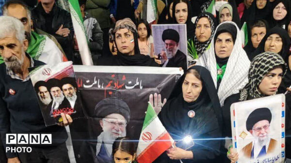 پنجاه شب میدان داری وحدت و همبستگی