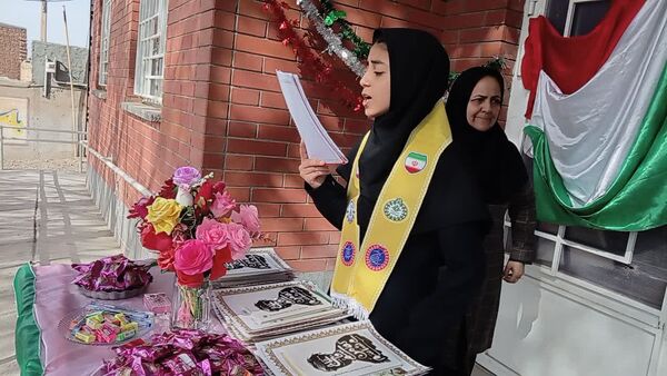 جشن میلاد منجی عالم بشریت در دبیرستان مادر مهربان خلیل آباد