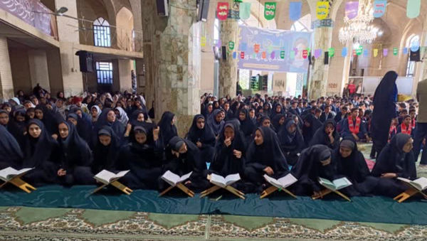  محفل انس با قرآن کریم در شهرستان خاتم 