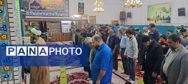 ضیافت افطاری و قرائت جزء هفتم قرآن کریم در مسجدالرضای نیشابور 