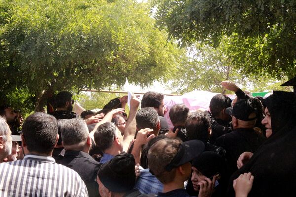 خاکسپاری پیکر پاک  سردار سرافراز اسلام شهید محمد کاظمی و شهدای جنگ تحمیلی در مشهد
