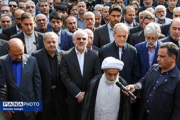 مراسم تشییع پیکر رئیس مجمع خیرین مدرسه‌ساز