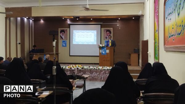 گردهمایی  رؤسای اتحادیه انجمن اسلامی دانش آموزان شهرستان زاوه