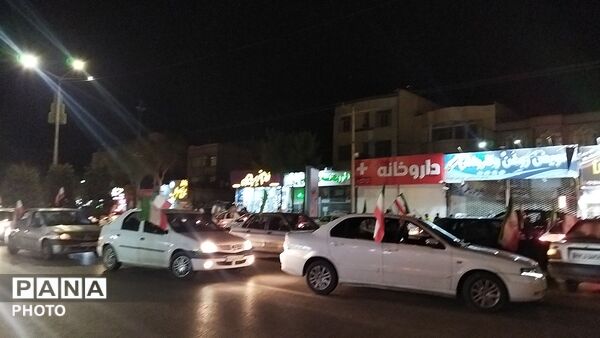چهل و یکمین رژه ماشینی بلوار فضل نیشابور پس از آغاز جنگ 