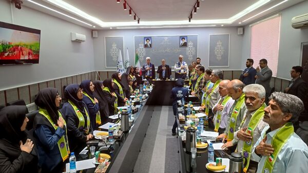 نشست هم‌اندیشی پیشکسوتان سازمان دانش‌آموزی استان کرمانشاه