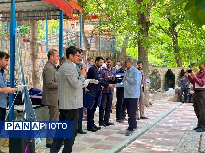 مراسم تجلیل از همکاران فعال حوزه پرورشی شهرستان‌های مانه و سملقان در بوم گردی زو علیا