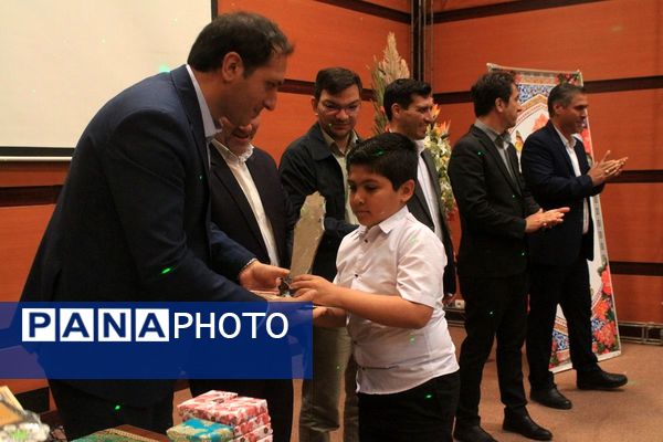 تجلیل از پسران آینده‌ساز بهارستانی