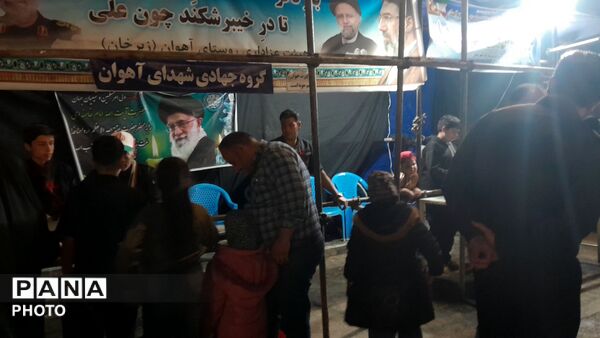 موکب  شهدای روستای آهوان در پنجاه و هشتمین شب 