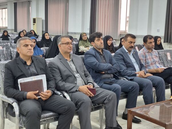 جلسه فصلی مدیران دوره اول متوسطه قائمشهر