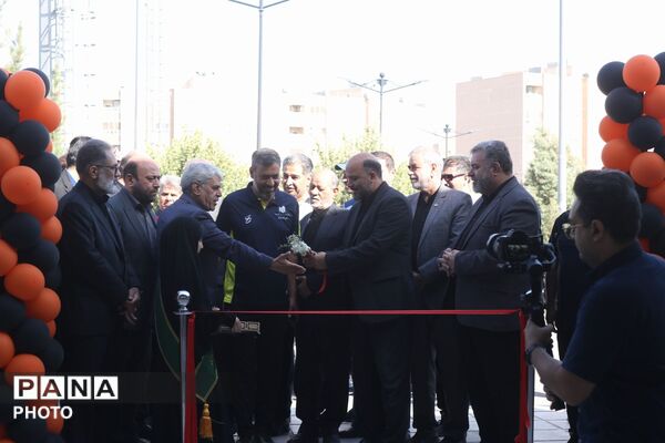 آیین افتتاحیه جشنواره فرهنگی ورزشی کارکنان نوسازی مدارس 12 استان در قم