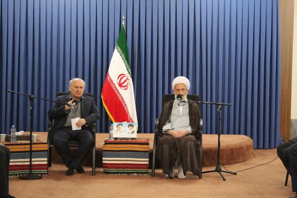 دیدار مدیران اجرایی مازندران با نماینده ولی‌ فقیه