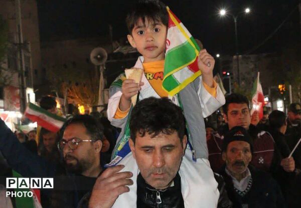 حضور حماسی مردم محمدشهر در سی و نهمین راهپیمایی 